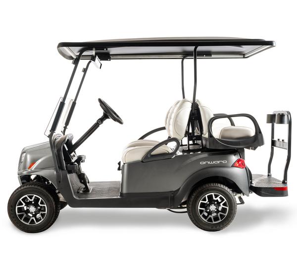 Seitansicht eines Golfcarts Onward 4-Sitzer von Club Car.
